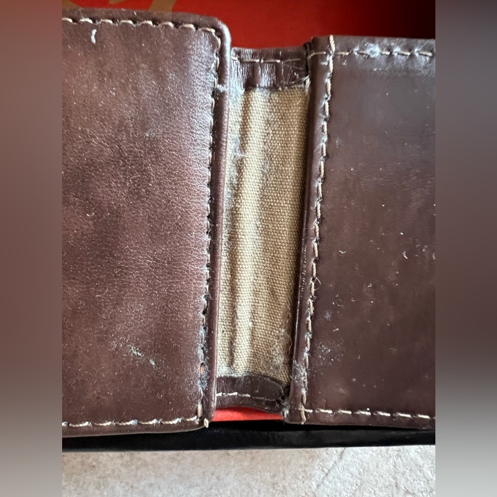 Dockers Men’s brown leather wallet -  Used but okay - Picture 6 of 7